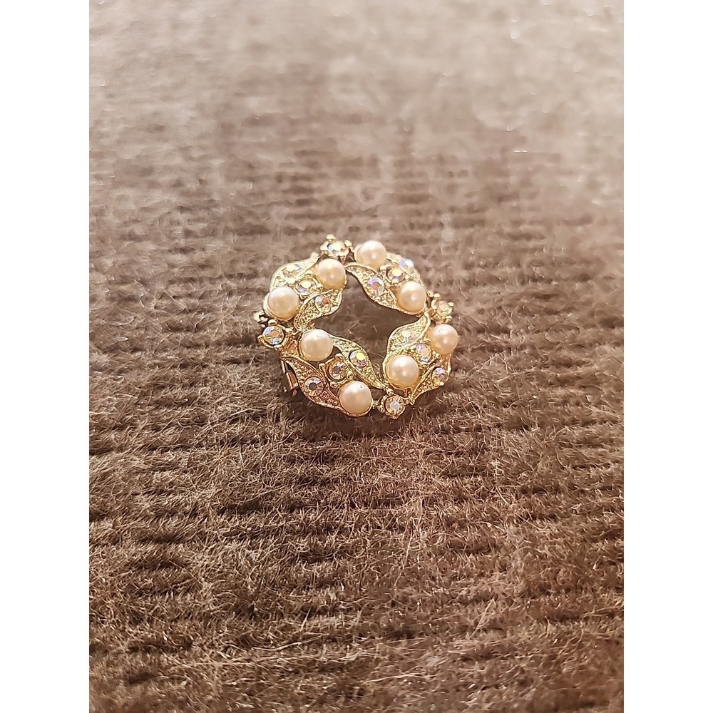 Vintage Gold Tone‎ Wreath Brooch Imitation Pearls & Crystal Rhinestones - Picture 2 of 6